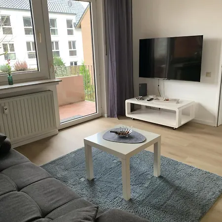 Ferienwohnung Sieben, Zentral Gelegene Mit Tiefgaragenstellplatz Бад-Эйнхаузен Экстерьер фото
