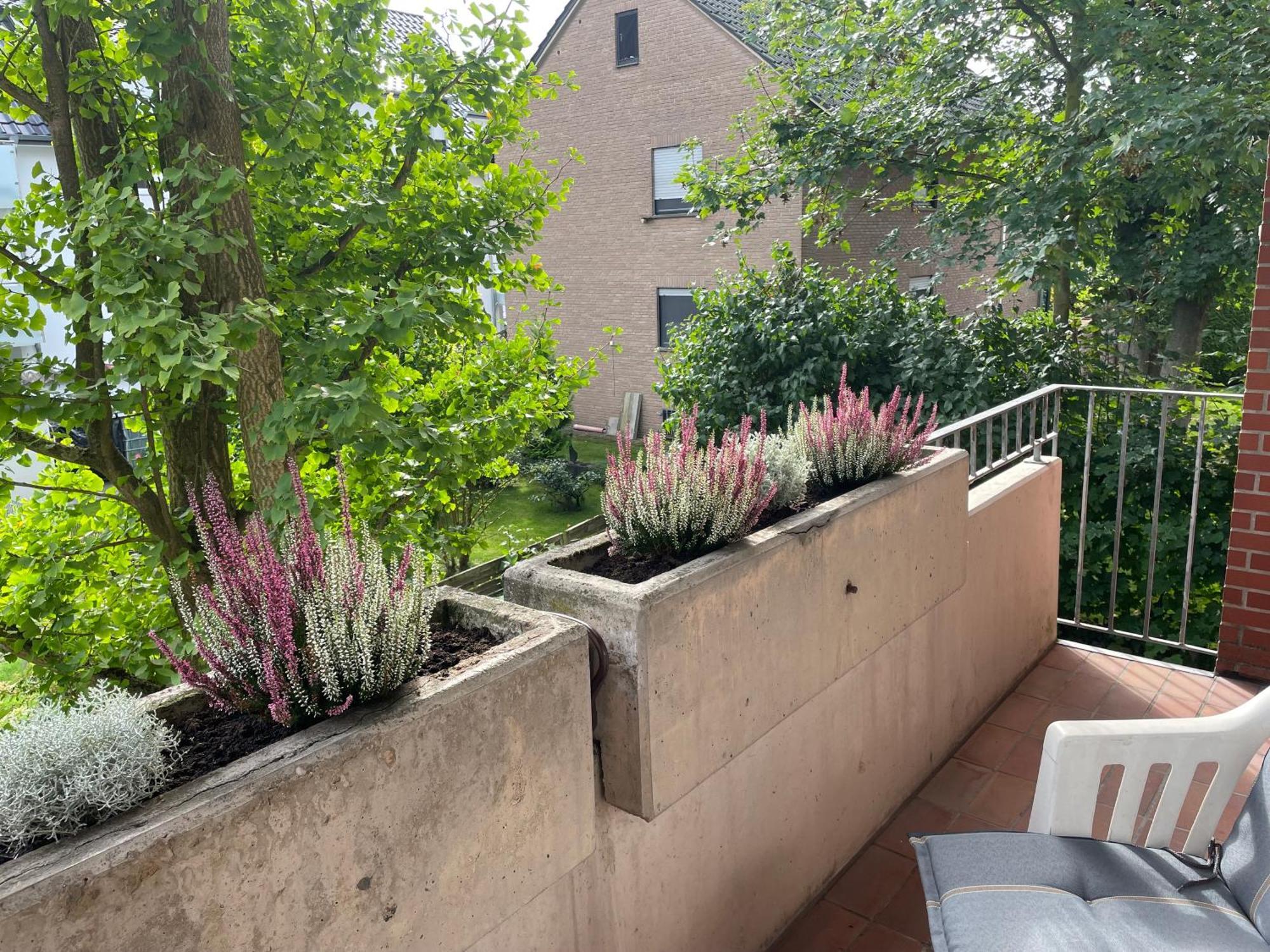 Sieben, Zentral Gelegene Mit Tiefgaragenstellplatz Apartment